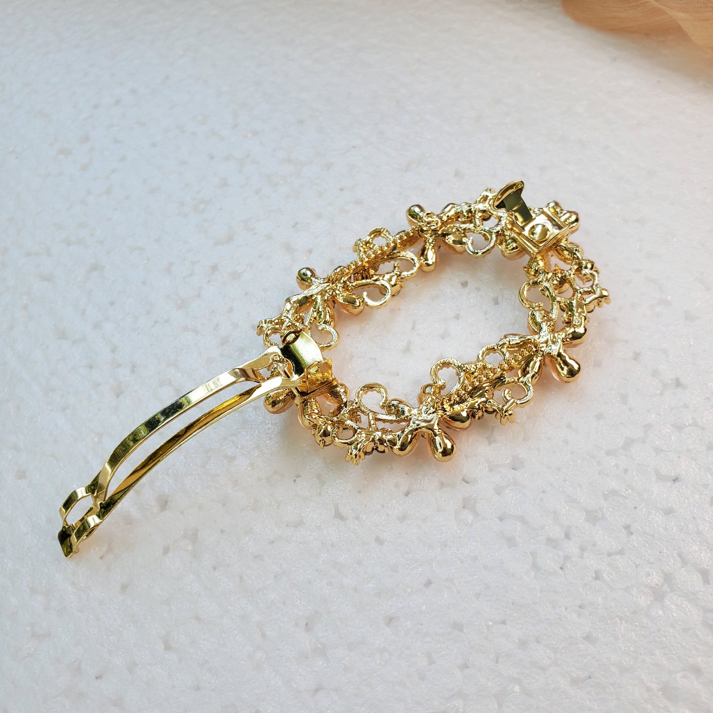 Yellow gold barrette*Metal golden hair clip*Crystals/rhinestones hair pin*Hair jewelry*Stylish gift*Gift for mom*Trendy jewelry*Best gift