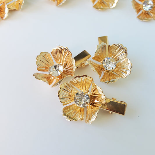 Golden flower hair clip*Small metal alligator clip*Fashion hair accessory*Gold metal wedding pin*Golden jewelry*Set of 3*Trendy gift